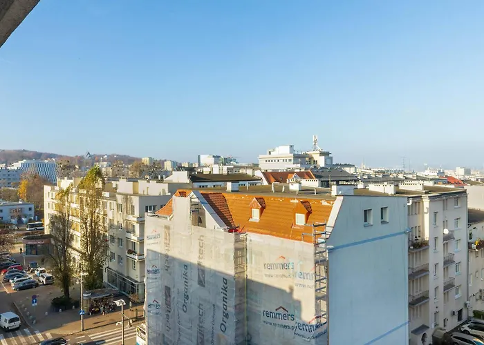 Colorful & Designer In The Centre Of By Renters גדינייה