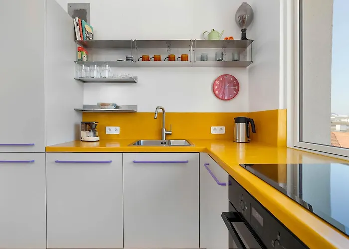 דירה Colorful & Designer In The Centre Of By Renters *